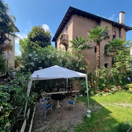 Pensjonat Giardin Sconto - Secret Garden *